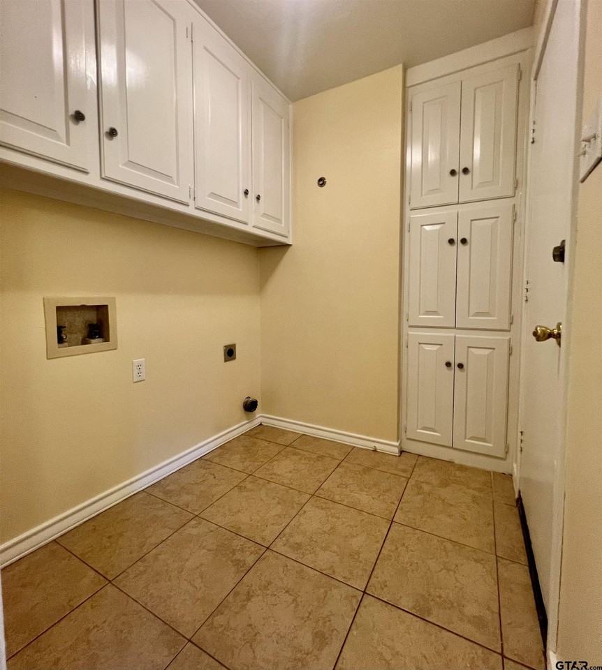 218 Heritage Cir - Photo 7 of 14