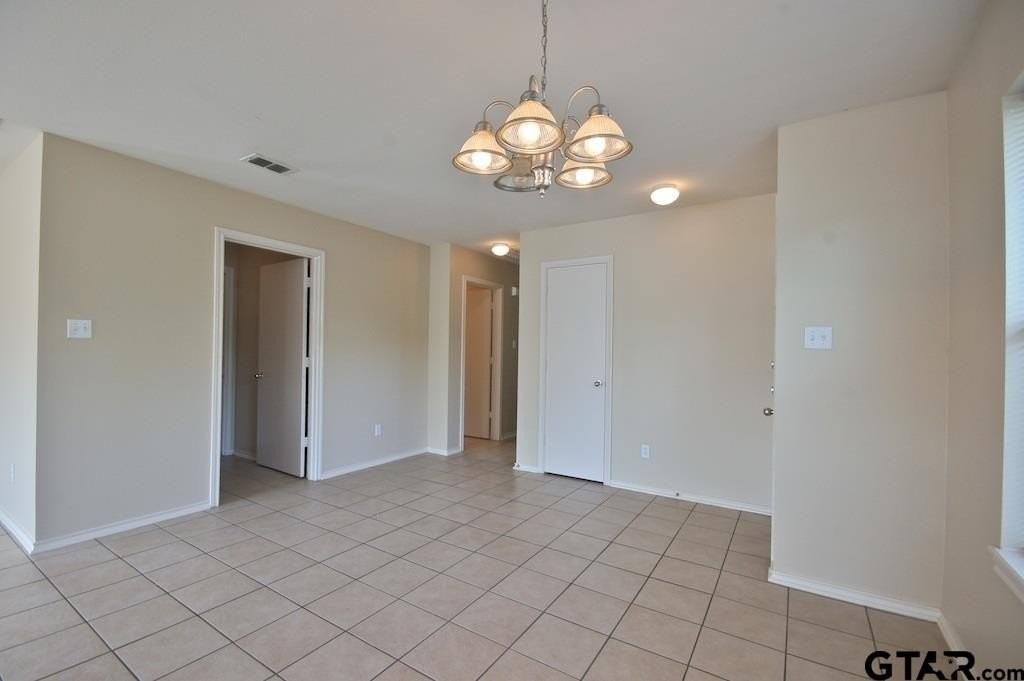 703 Memory Ln - Photo 5 of 28