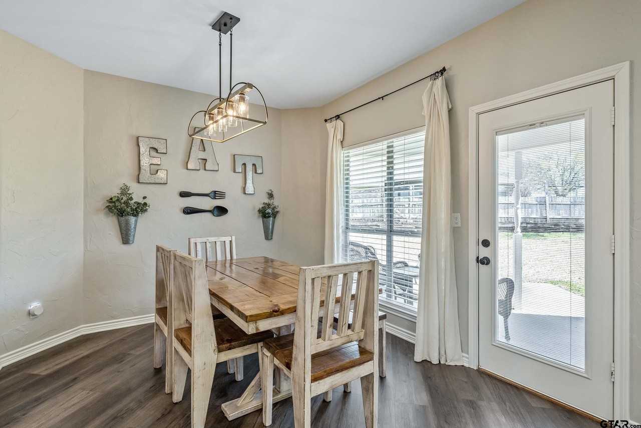602 Windover Ln - Photo 6 of 29