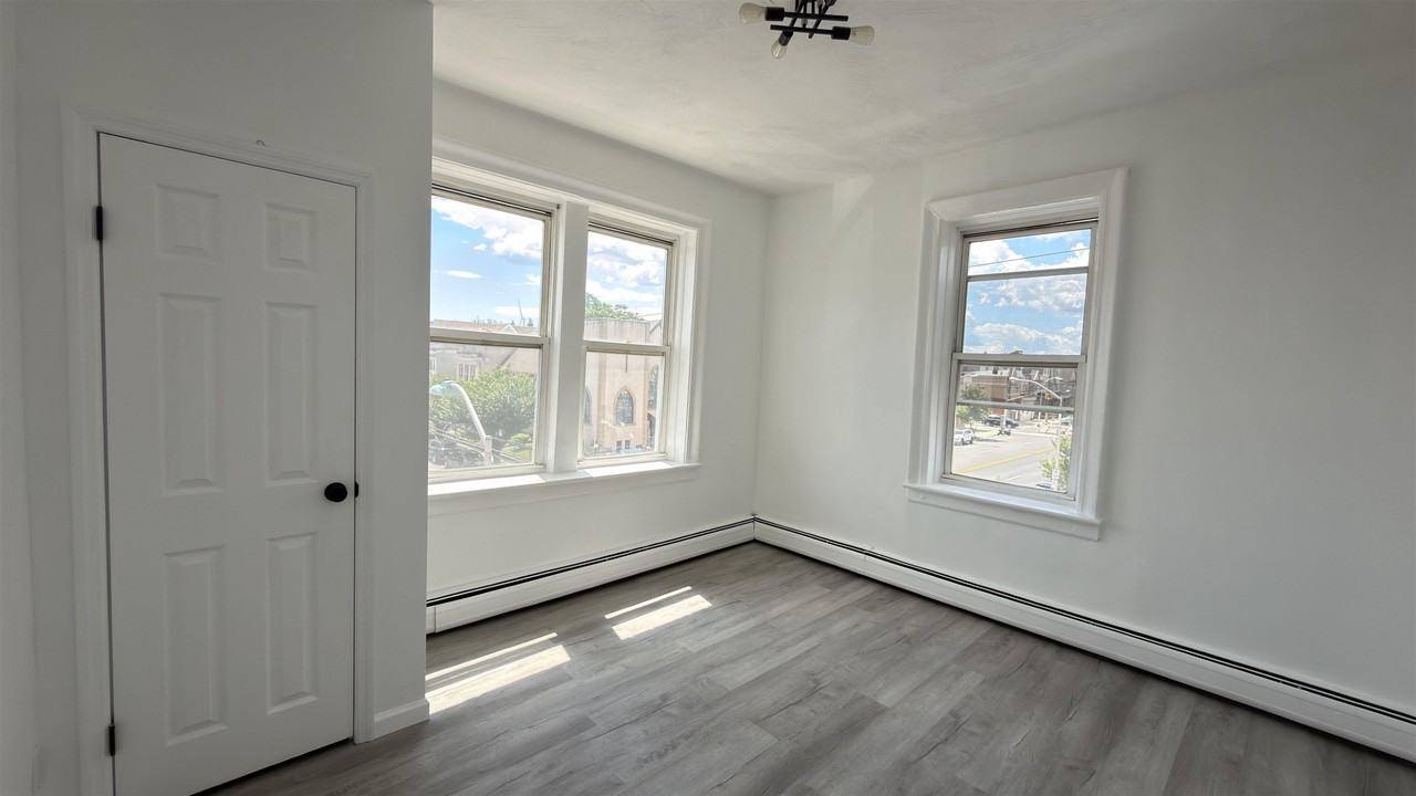 397 Avenue C #303 - Photo 6 of 20