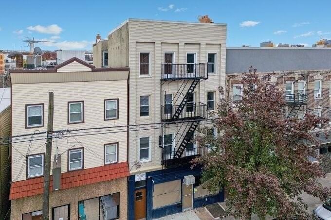 743 Harrison Ave #5 - Photo 2 of 20