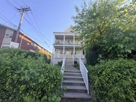 featured image of 28 E 32nd St #2