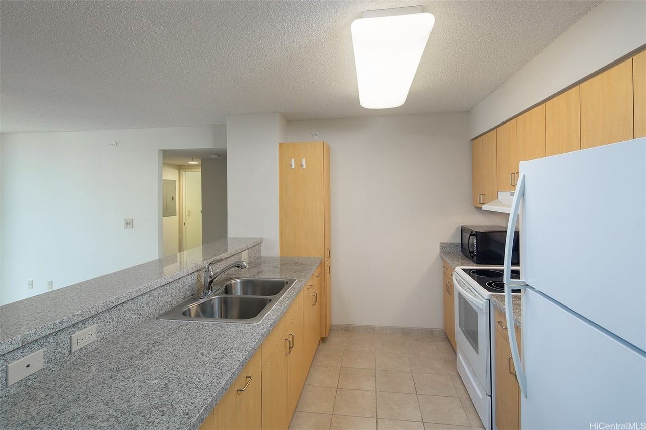 1315 Kalakaua Ave #1911 - Photo 5 of 12