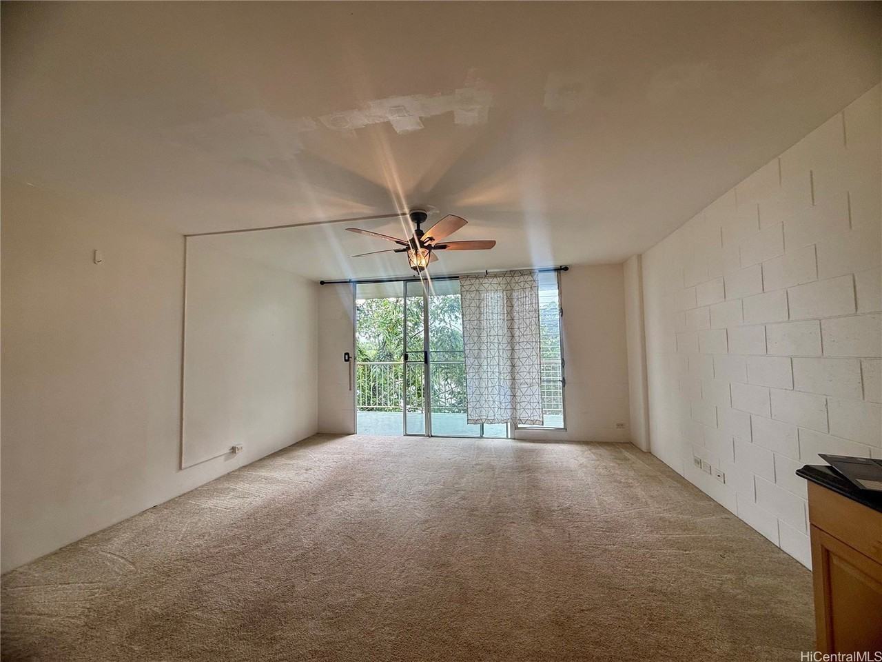 1830 Wilikina Dr #505 - Photo 3 of 11