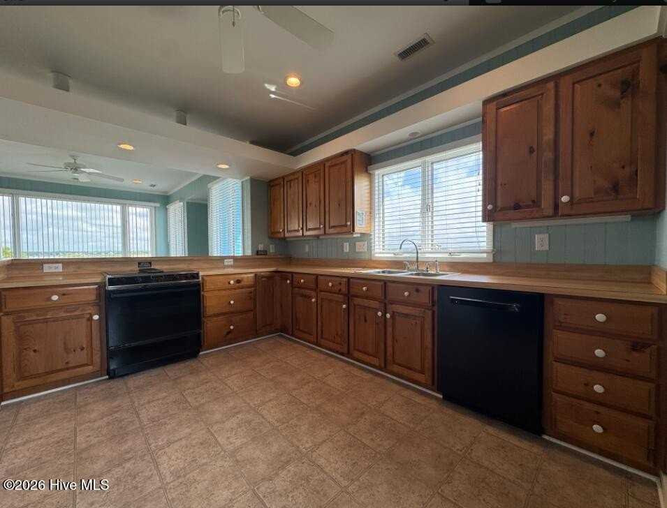 1154 Monroe Ln - Photo 7 of 26