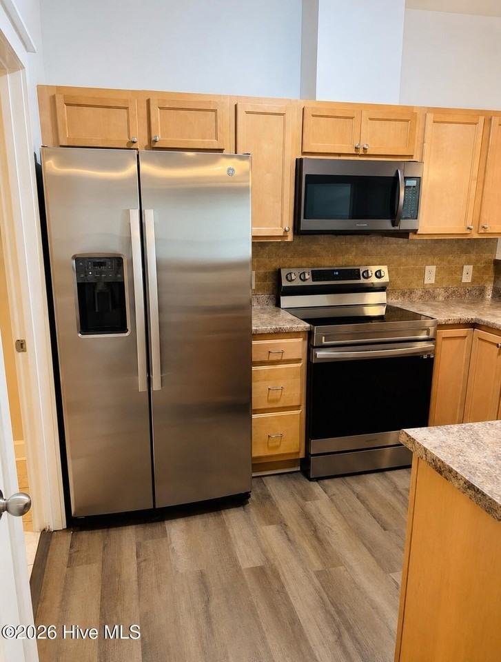 4428 Bluebill Dr #2 - Photo 5 of 16