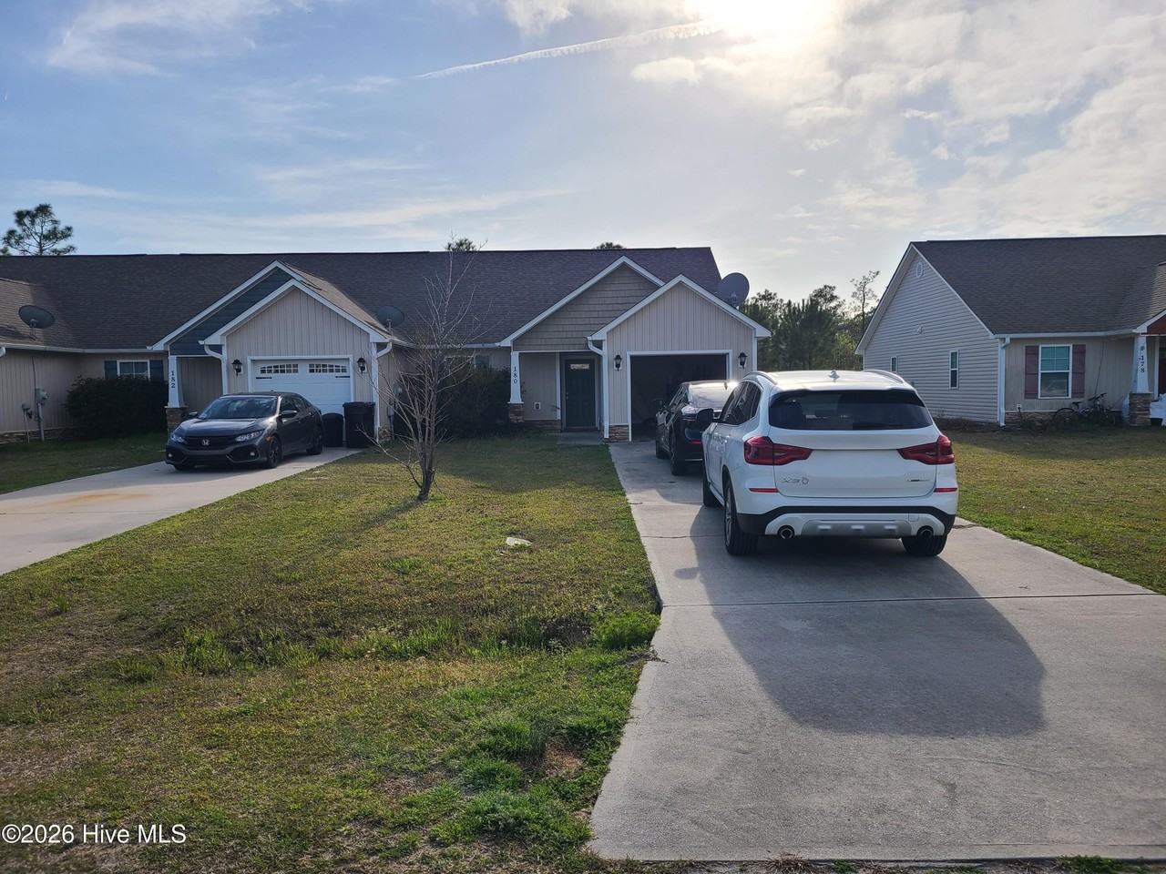 180 Pine Hollow Rd