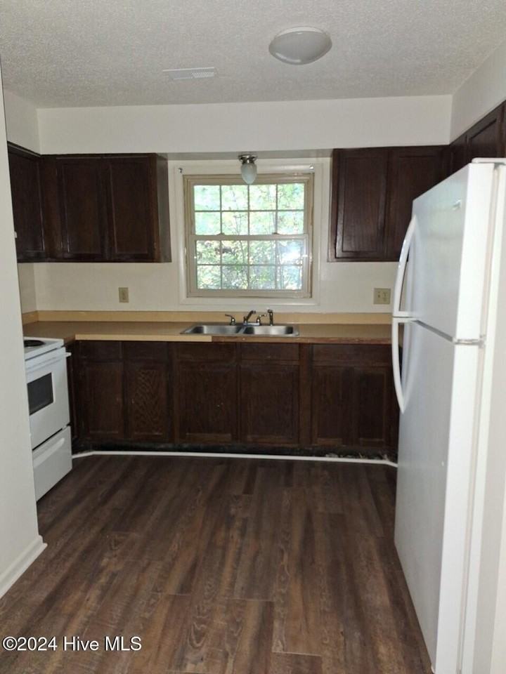 104 Eric Ct #A - Photo 7 of 13