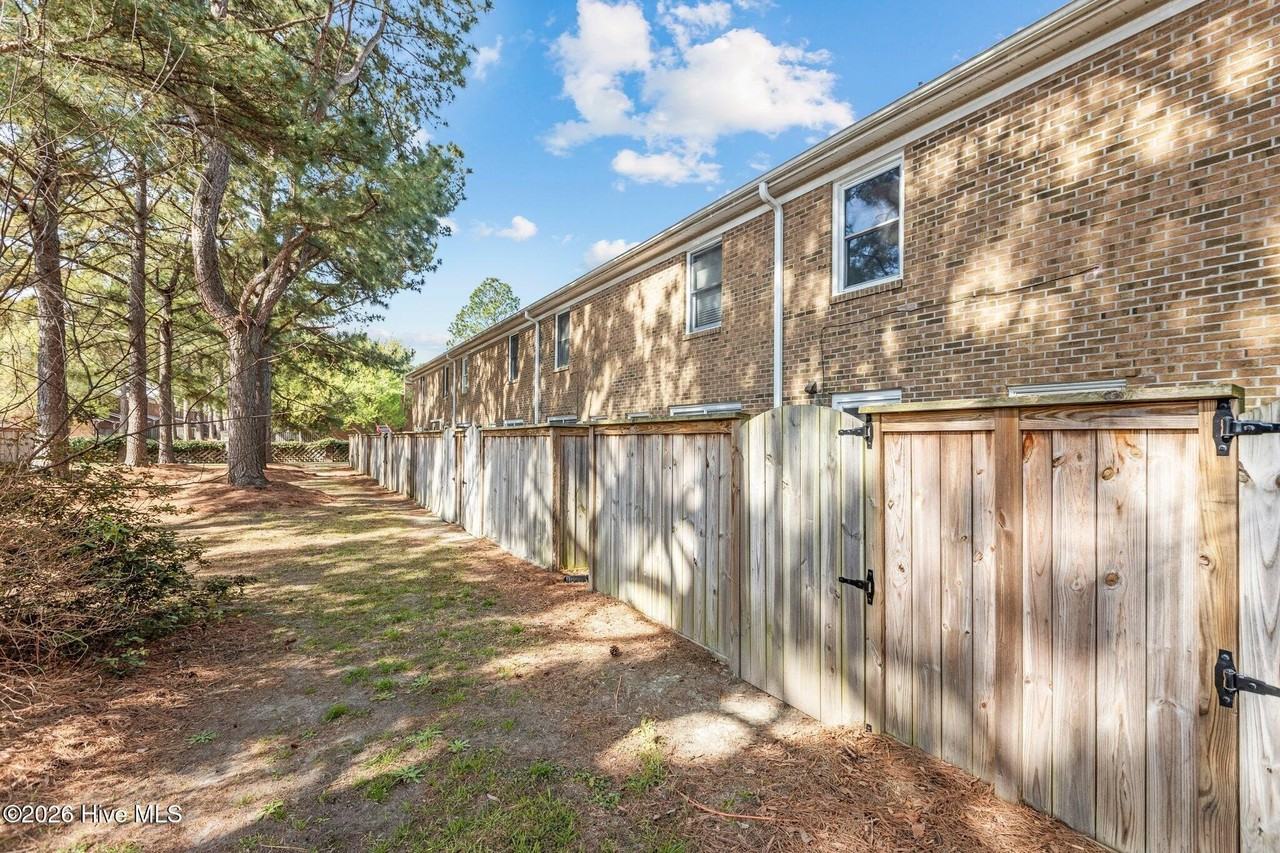 101 David Dr #B15 - Photo 3 of 28