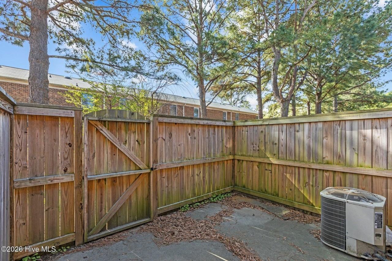 101 David Dr #B15 - Photo 6 of 28