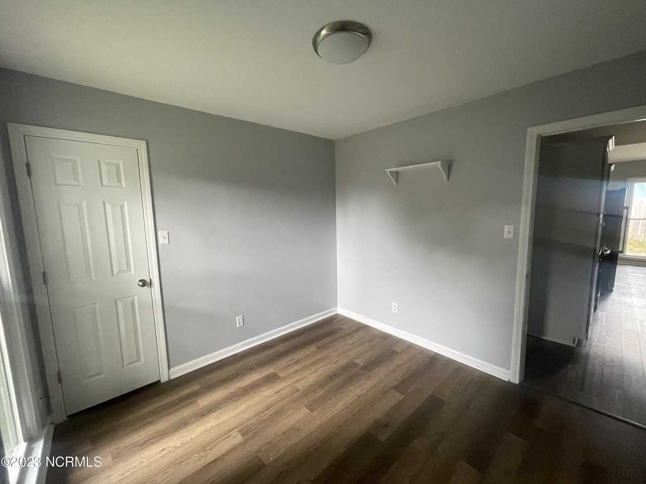 3337 Red Fox Rd - Photo 7 of 11