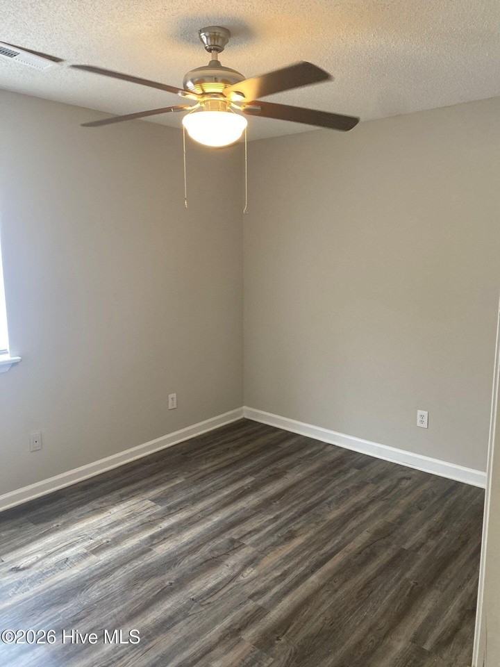 102 Derwent Ct #A - Photo 7 of 7