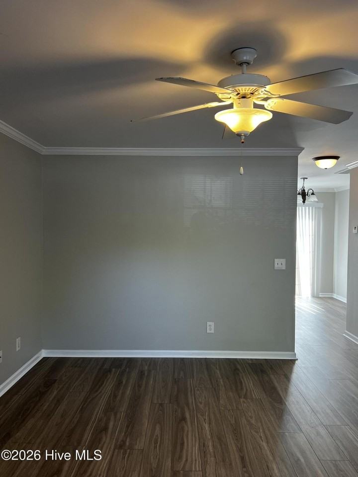 1548 Manning Forest Dr #M7 - Photo 4 of 27