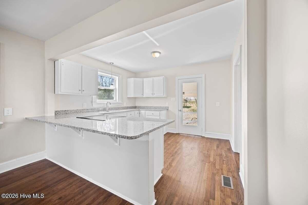 5024 Dortches Blvd - Photo 5 of 12