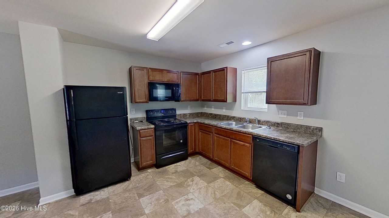 812 S 5th Ave - Photo 6 of 21
