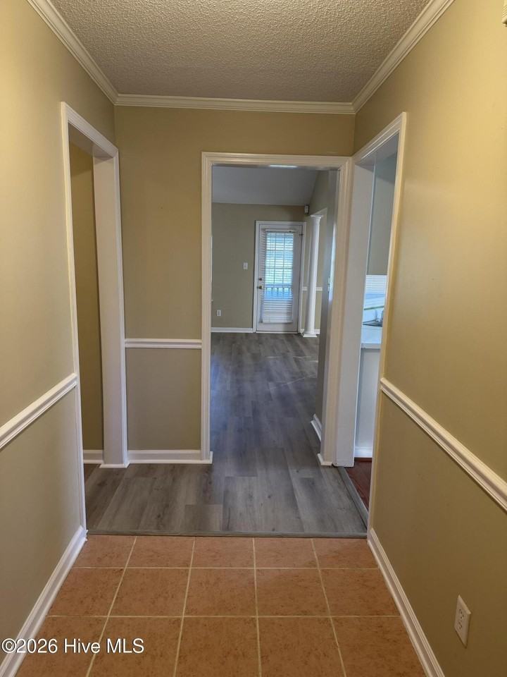 444 Madison St - Photo 3 of 31
