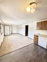 featured image of 1143 E 5th St