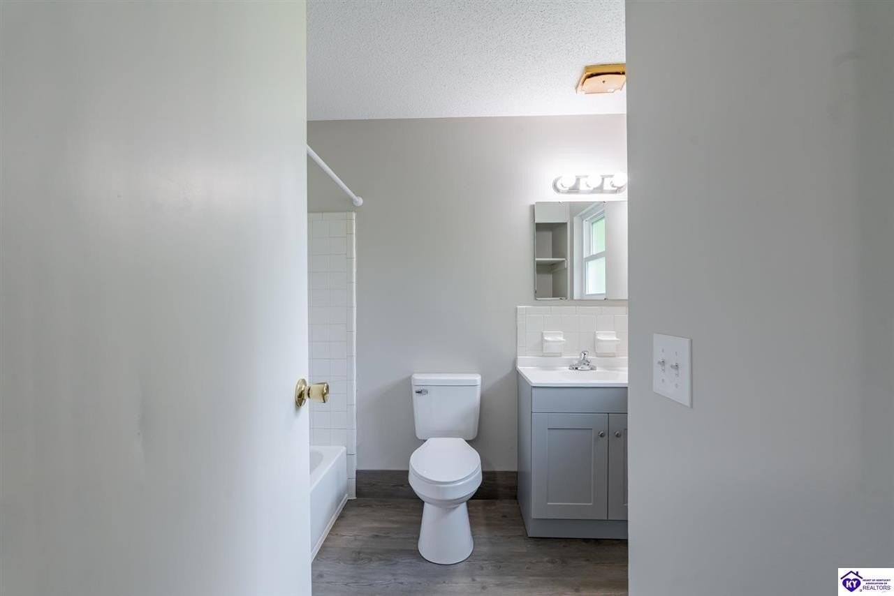 209 N Woodland Dr #19 - Photo 6 of 18