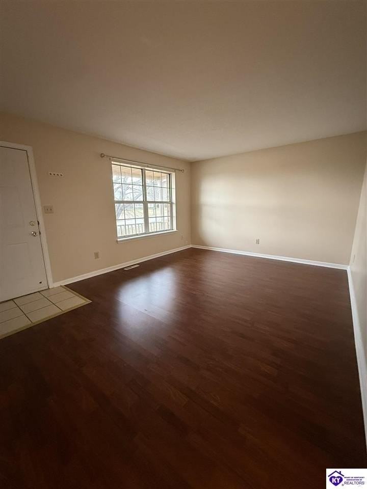 114 Monroe St - Photo 2 of 23
