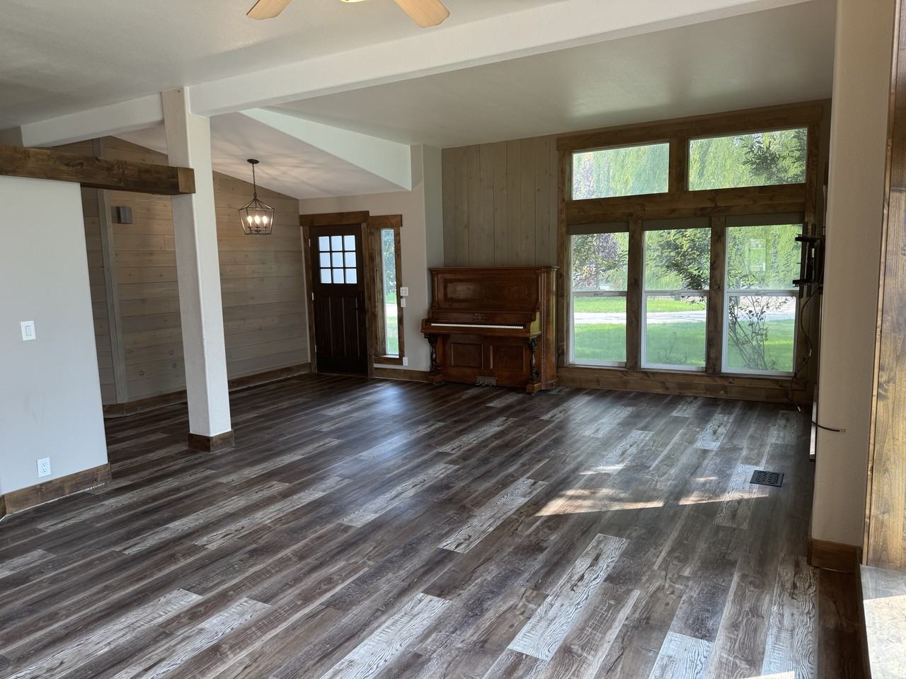 3171 E Horse Thief Dr #1 - Photo 3 of 50