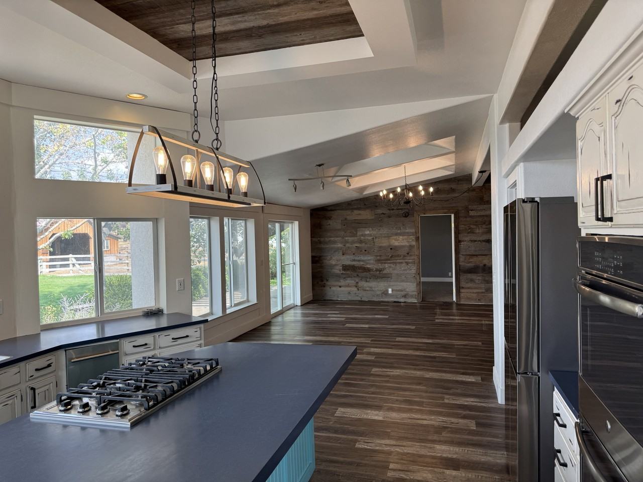 3171 E Horse Thief Dr #1 - Photo 4 of 50