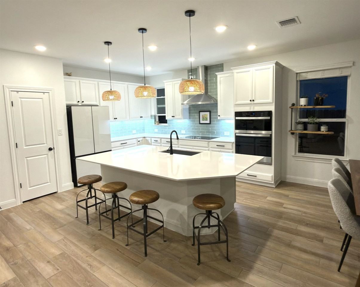 108 Jasmine Ln - Photo 4 of 35