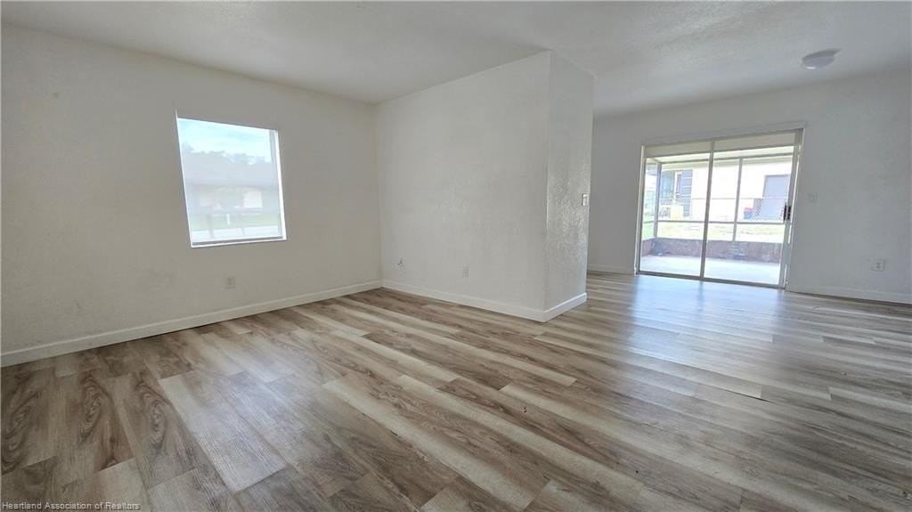 4331 Hudson Blvd - Photo 7 of 17