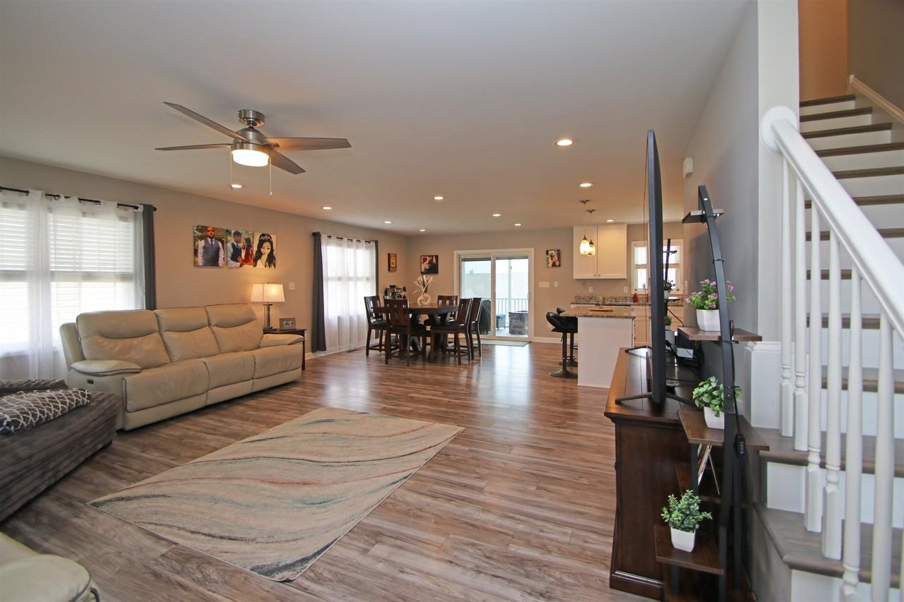 224 Spring Run Ln - Photo 3 of 46