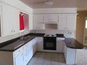 1634 58th St #B - Photo 3 of 6