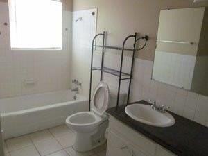 1634 58th St #B - Photo 5 of 6