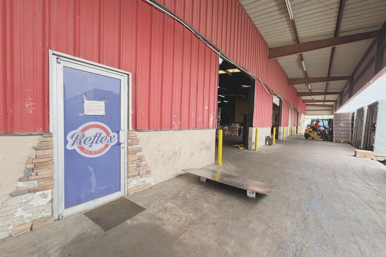 14208 Business Ave - Photo 4 of 37