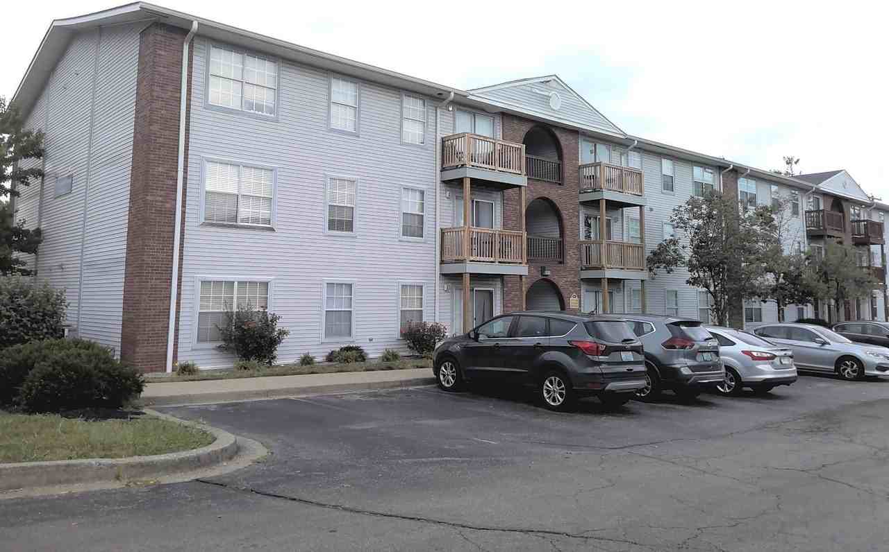 261 Simpson Ave #127