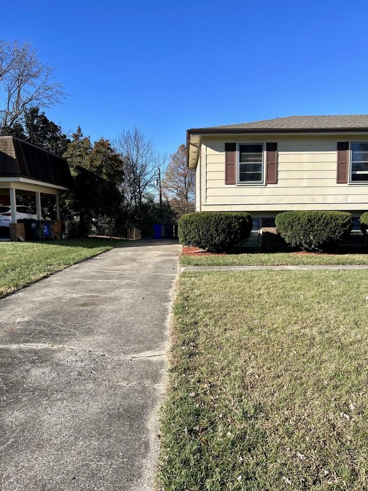 3327 Wood Valley Ct - Photo 3 of 26