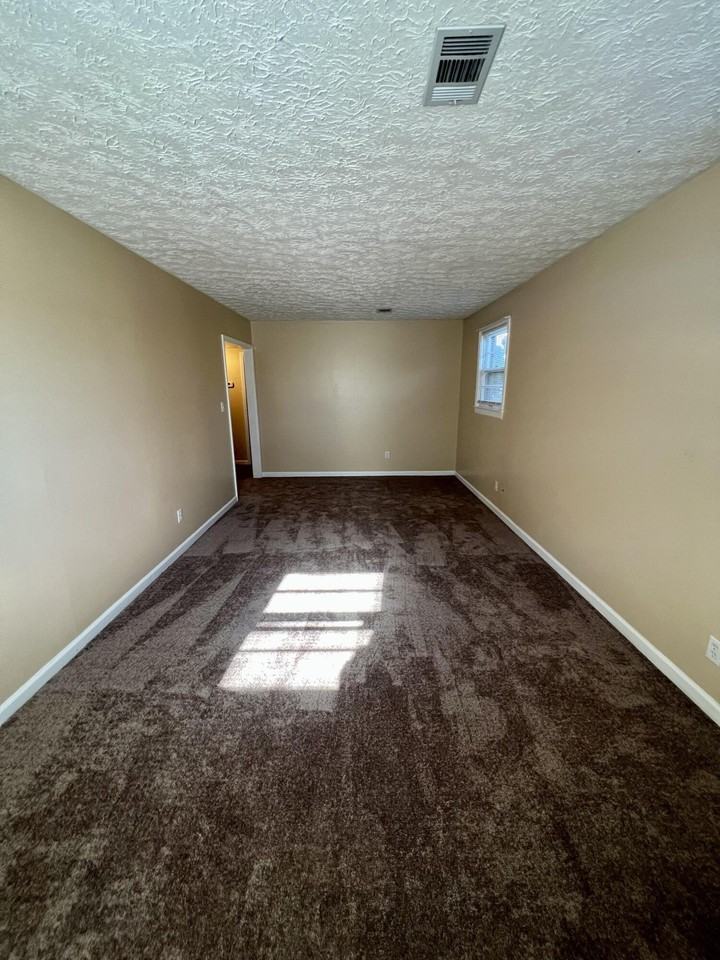 3327 Wood Valley Ct - Photo 5 of 26