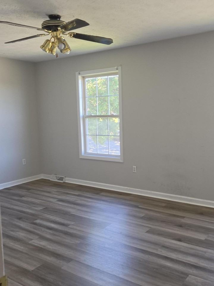 125 Woods Trl #2 - Photo 3 of 13