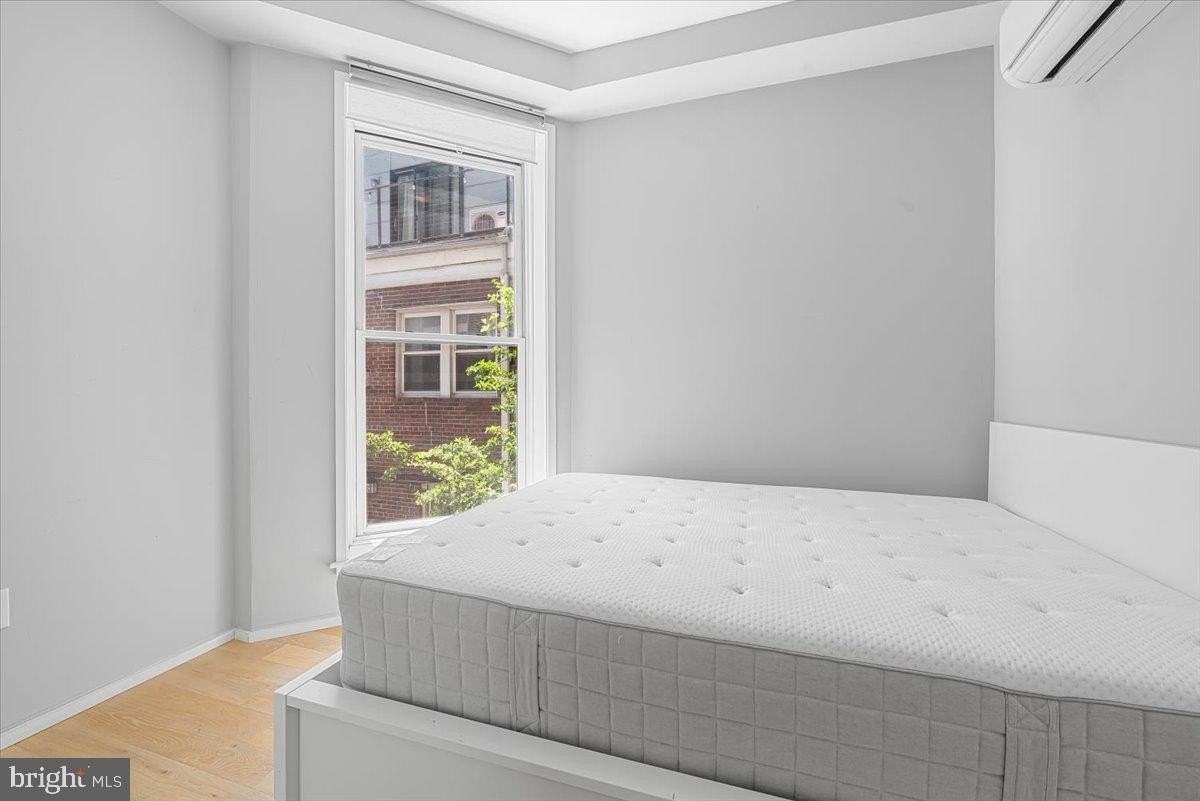 1474 Belmont St Nw - Photo 7 of 14