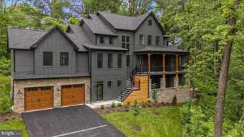 featured image of 3520 Castle Way