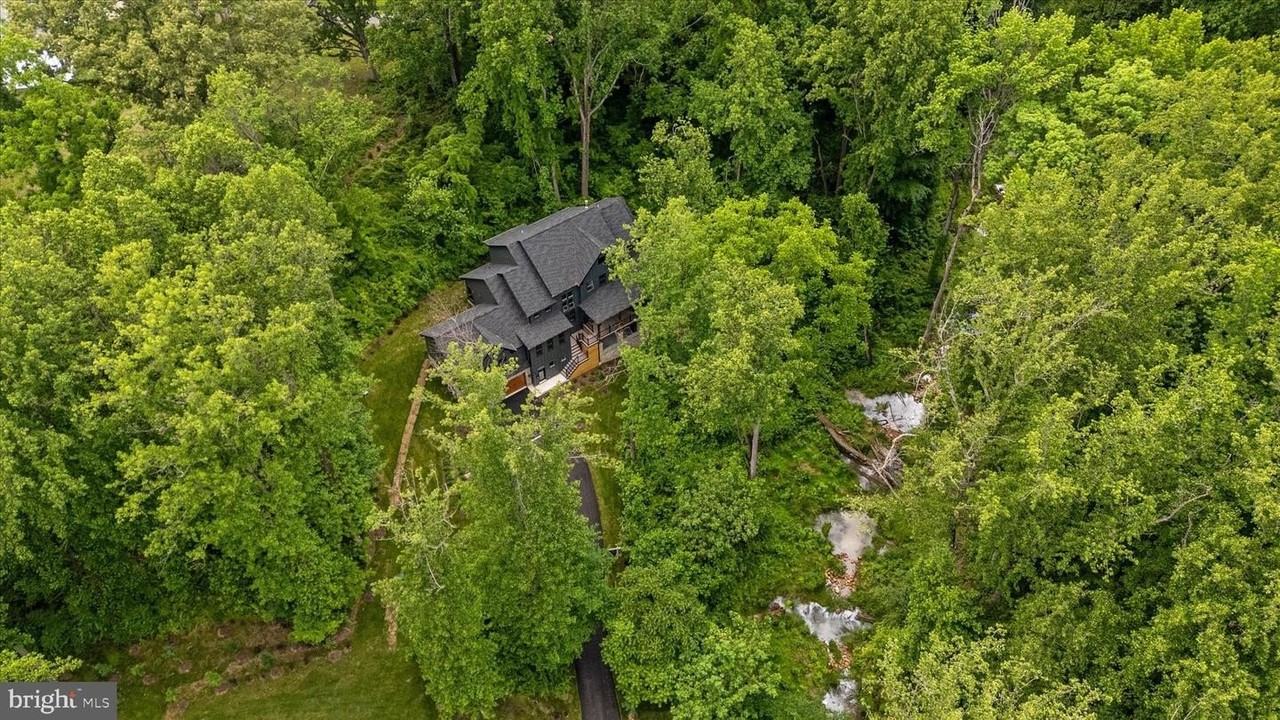 3520 Castle Way - Photo 2 of 50