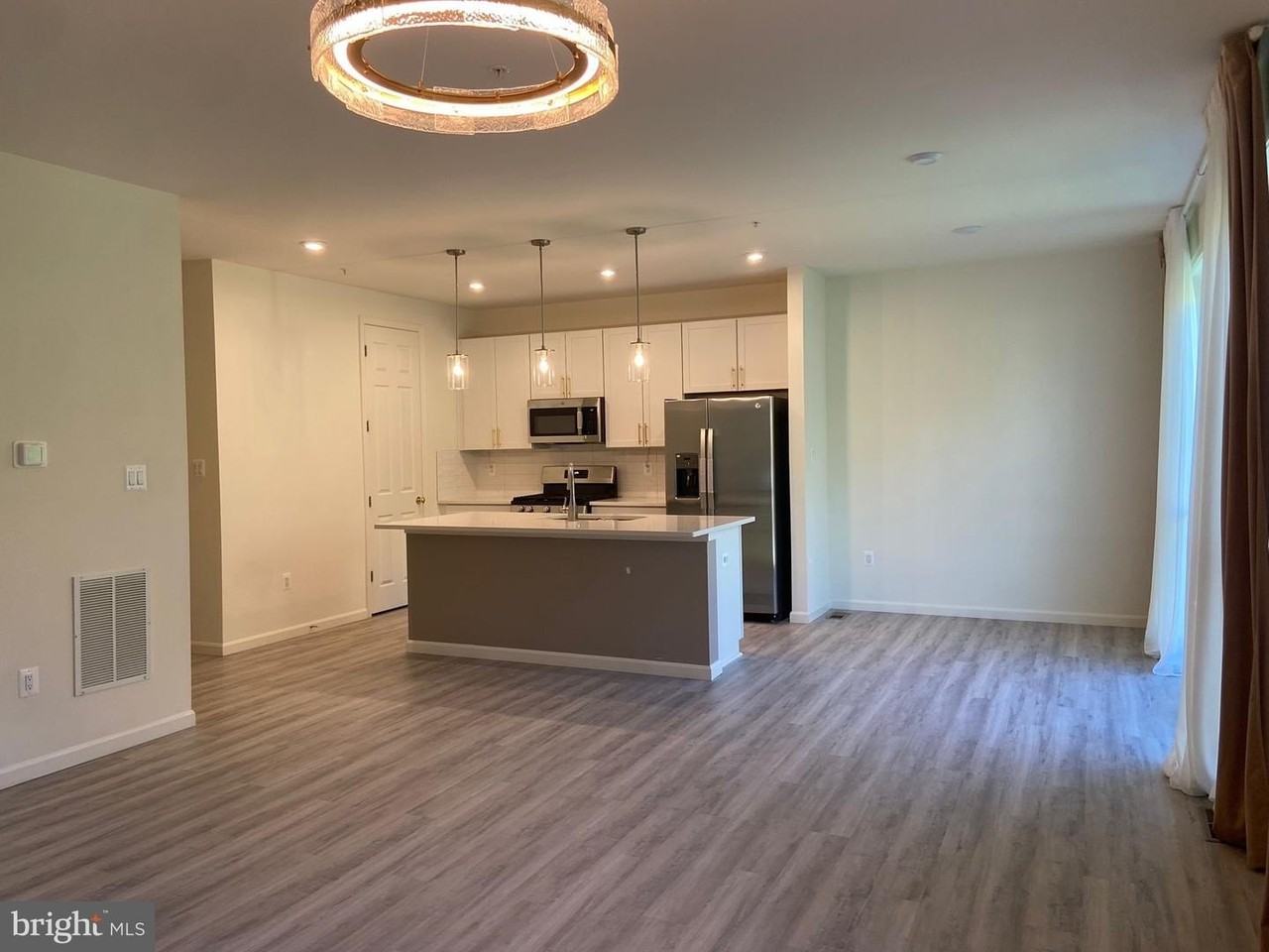 12320 Fallen Timbers Cir - Photo 5 of 30
