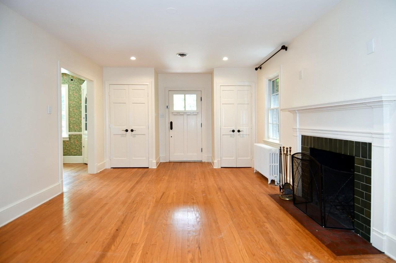 2608 Fordham Rd - Photo 6 of 46