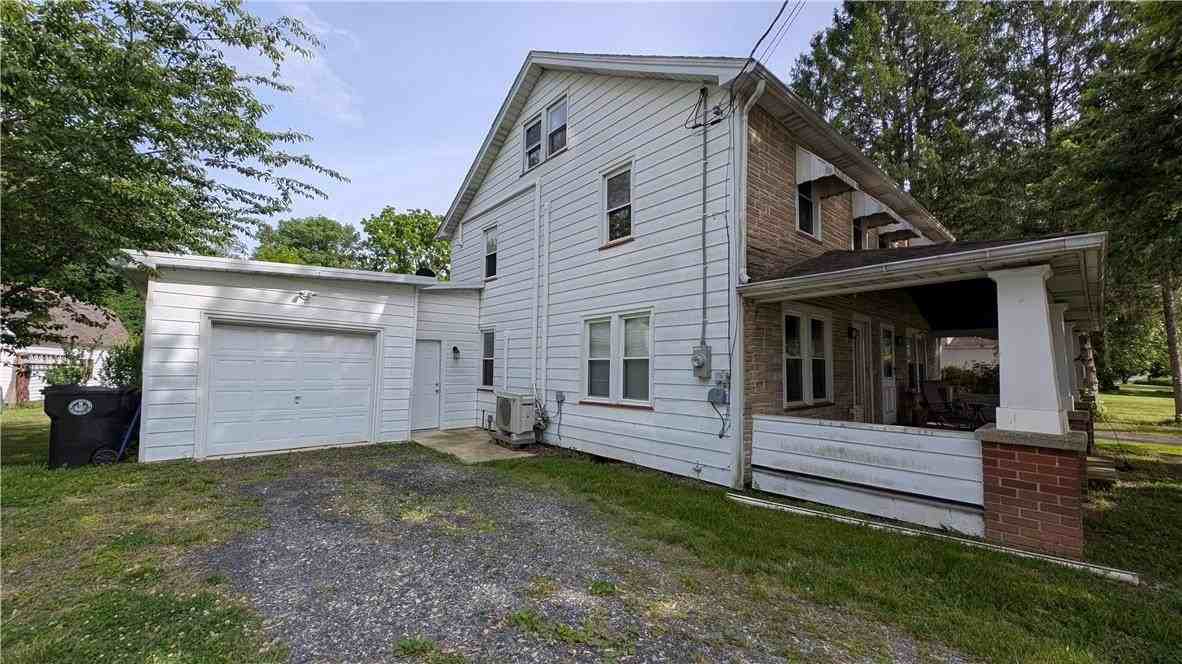 2057 S Delaware Dr - Photo 2 of 15