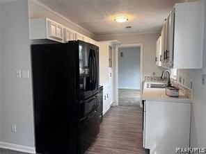 570 Chatsworth Dr - Photo 4 of 21