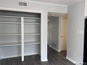 570 Chatsworth Dr - Photo 6 of 21