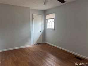 570 Chatsworth Dr - Photo 7 of 21