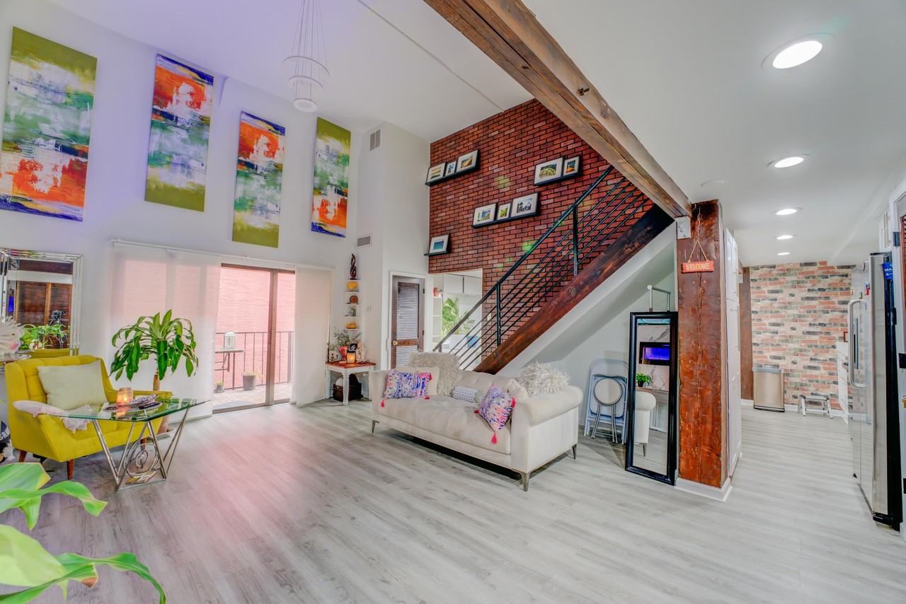 107 S Front St #32 - Photo 4 of 20