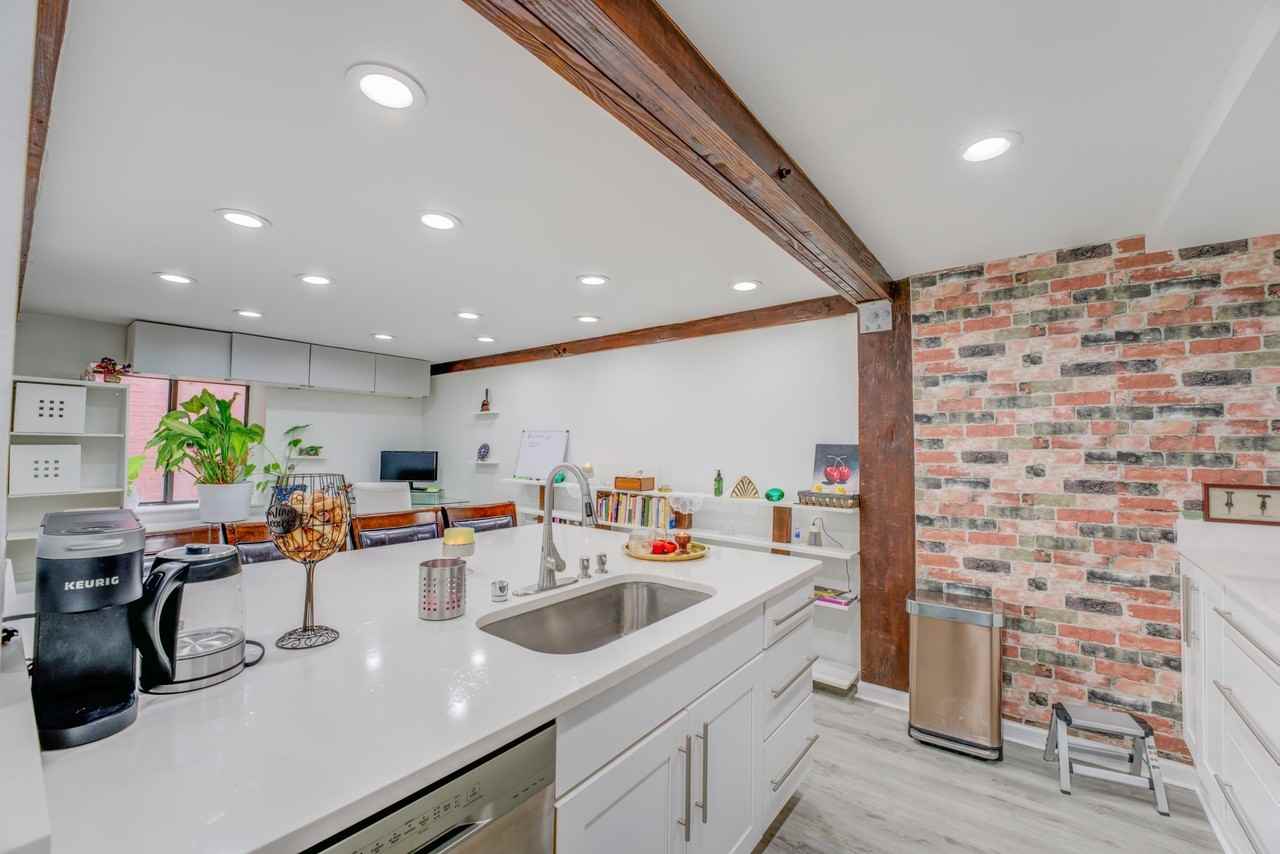 107 S Front St #32 - Photo 5 of 20