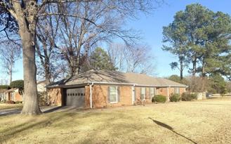 7918 Farmingdale Rd - Photo 1 of 1