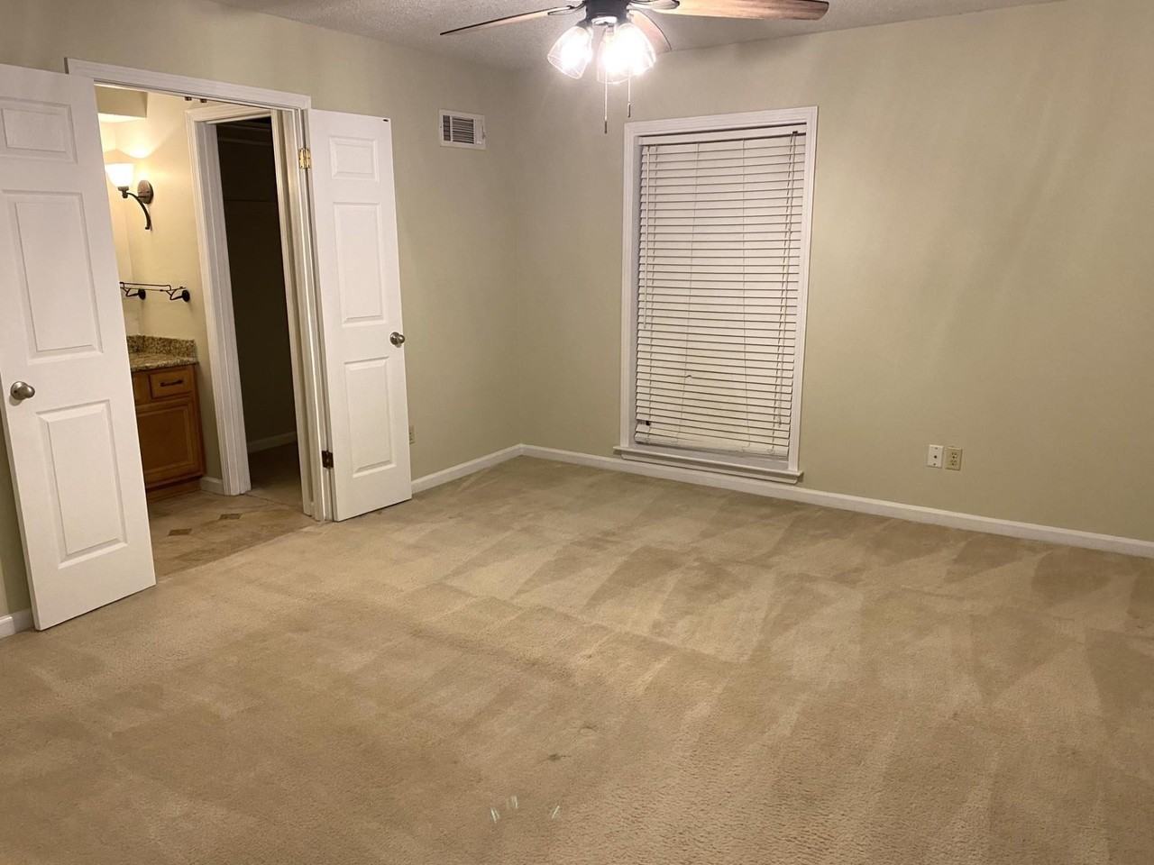 7918 Farmingdale Rd - Photo 5 of 12