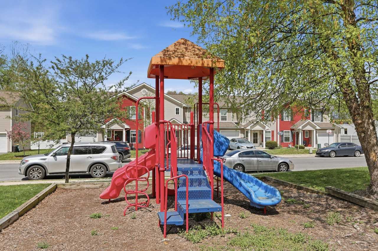 Chambersburg Family Townhomes - Photo 3 of 41