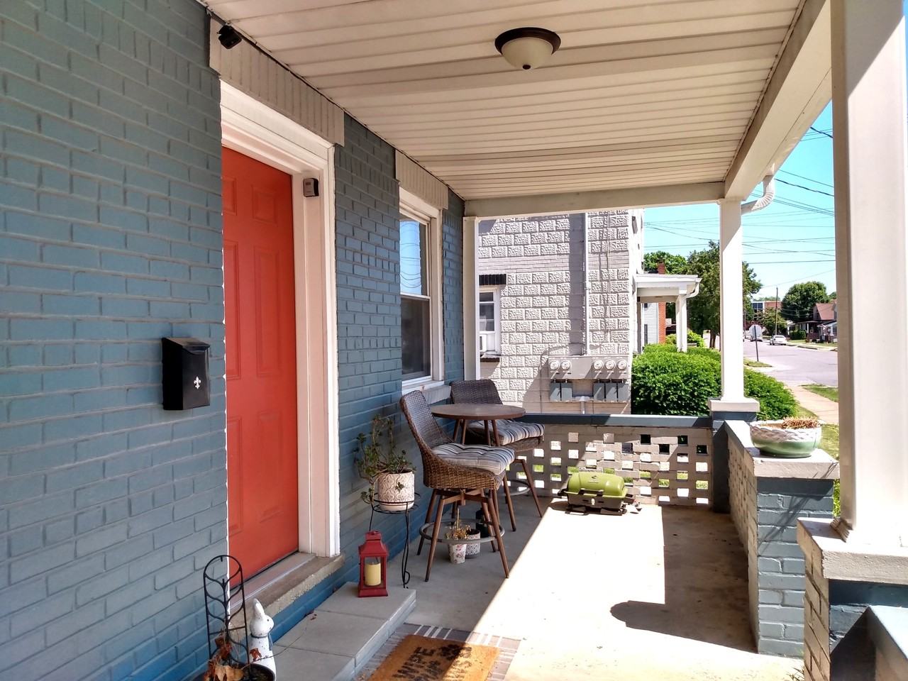Cottage Apartments - Photo 2 of 17